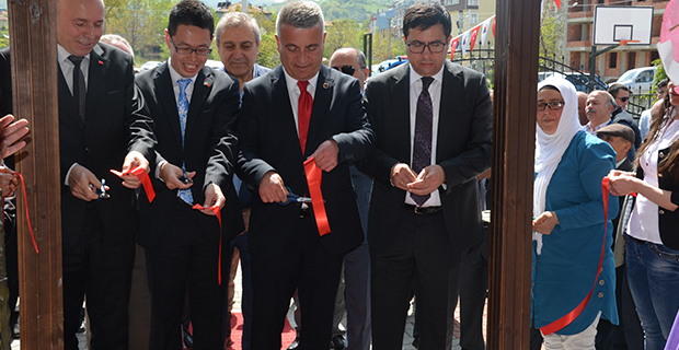 Alaçamlı Kadınlar İçin Mesleki Eğitim Merkezi Açıldı